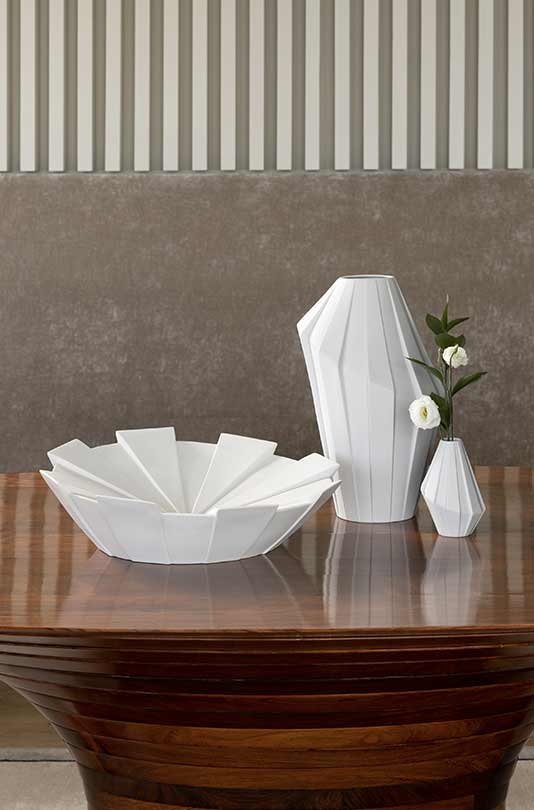 Large Vase image number null