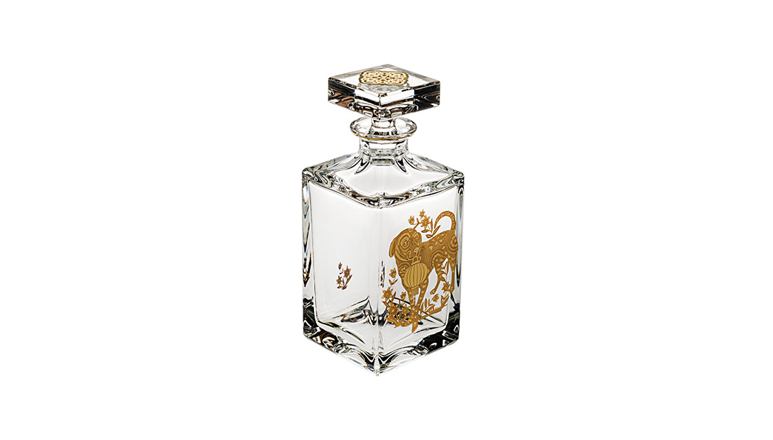 Whisky Decanter with Gold Dog image number null