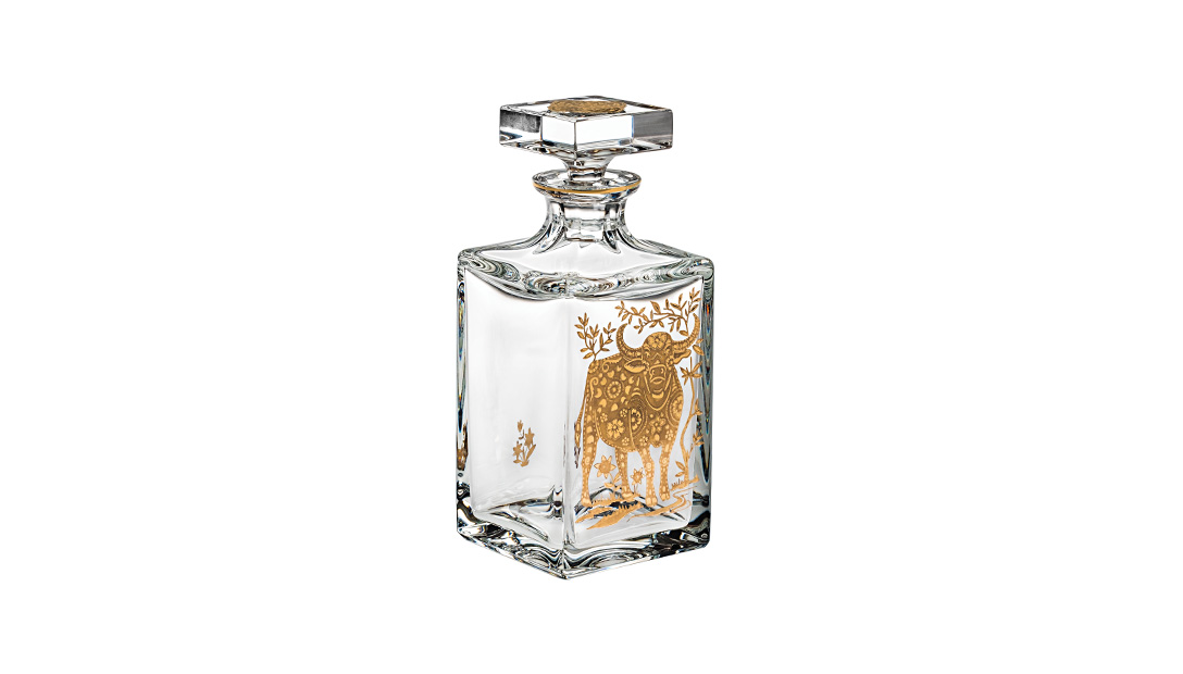 Whisky Decanter with Gold Ox image number null