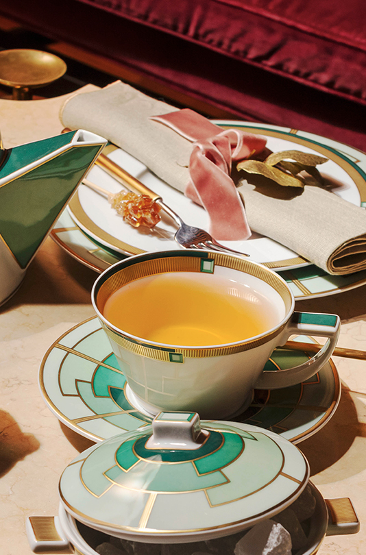 Tea Cup with Saucer image number null