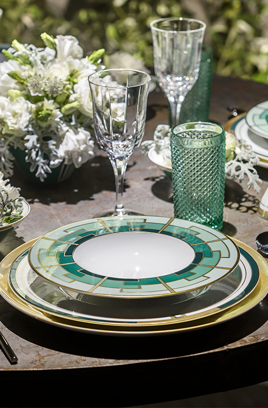 Dinner Plate image number null