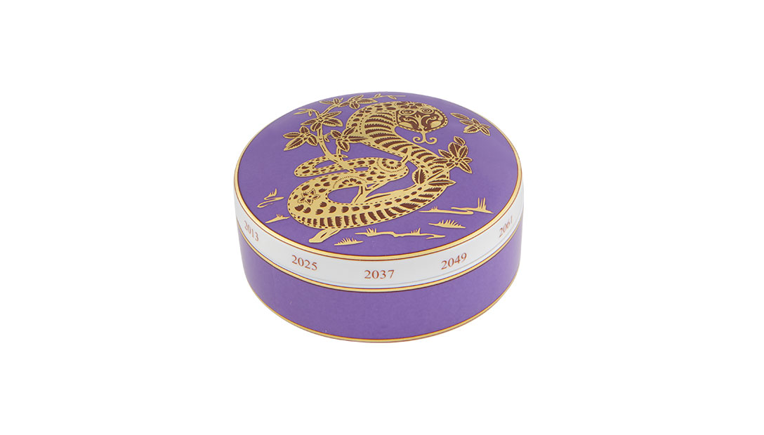 Large Box Regaleira Snake image number null
