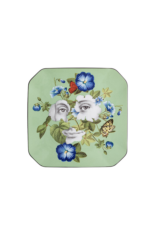 Set 4 Dessert Plates image number null